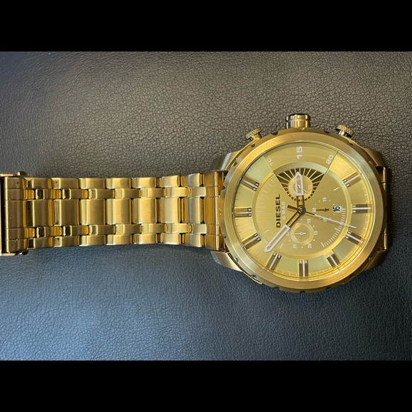 Diesel stronghold chronograph gold dial gold-tone stainless steel mens watch - Picture 2 of 4